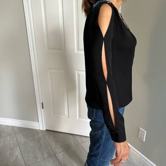 Guess Blouse with rhinestones - Picture 4 of 7